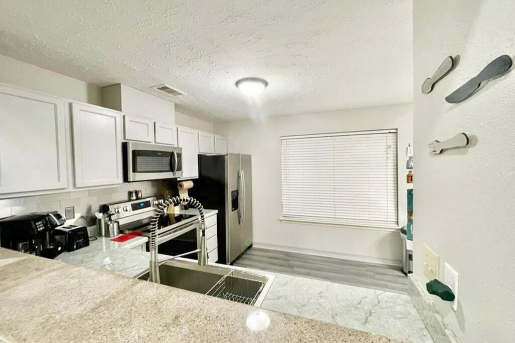 3 Bedroom Entire Home - Centrally Located In Katy, Texas Bagian luar foto