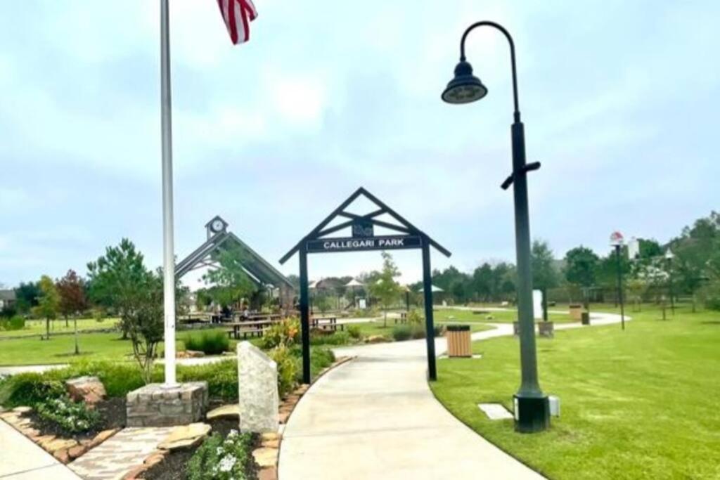 3 Bedroom Entire Home - Centrally Located In Katy, Texas Bagian luar foto